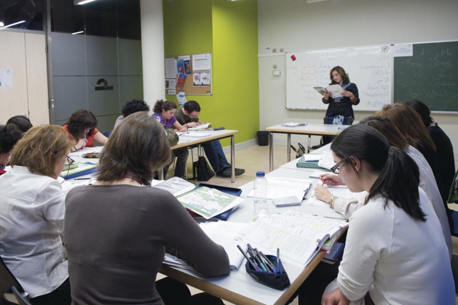 The Arabic Language Center begins a new quarter of regular courses 