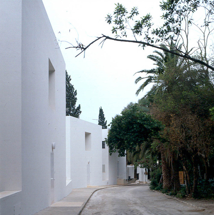 The Spanish architecture exhibition reaches Tunisia 