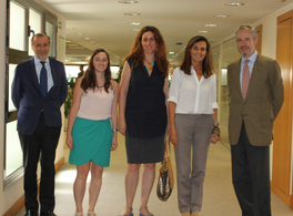 The General Director of Casa Árabe, Pedro Martínez-Avial, meets with the president of CEOE International, Marta Blanco